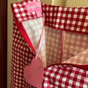 Sugar Thrillz Orchard Lane Red & White Gingham Capris Size Large
